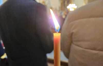 Führe uns auf dem Weg des Glaubens und der Liebe zu jenem Licht, das nie erlöschen wird.