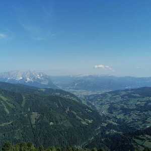 Panorama auf das Donnersbachtal mit dem Grimming im Hintergrund